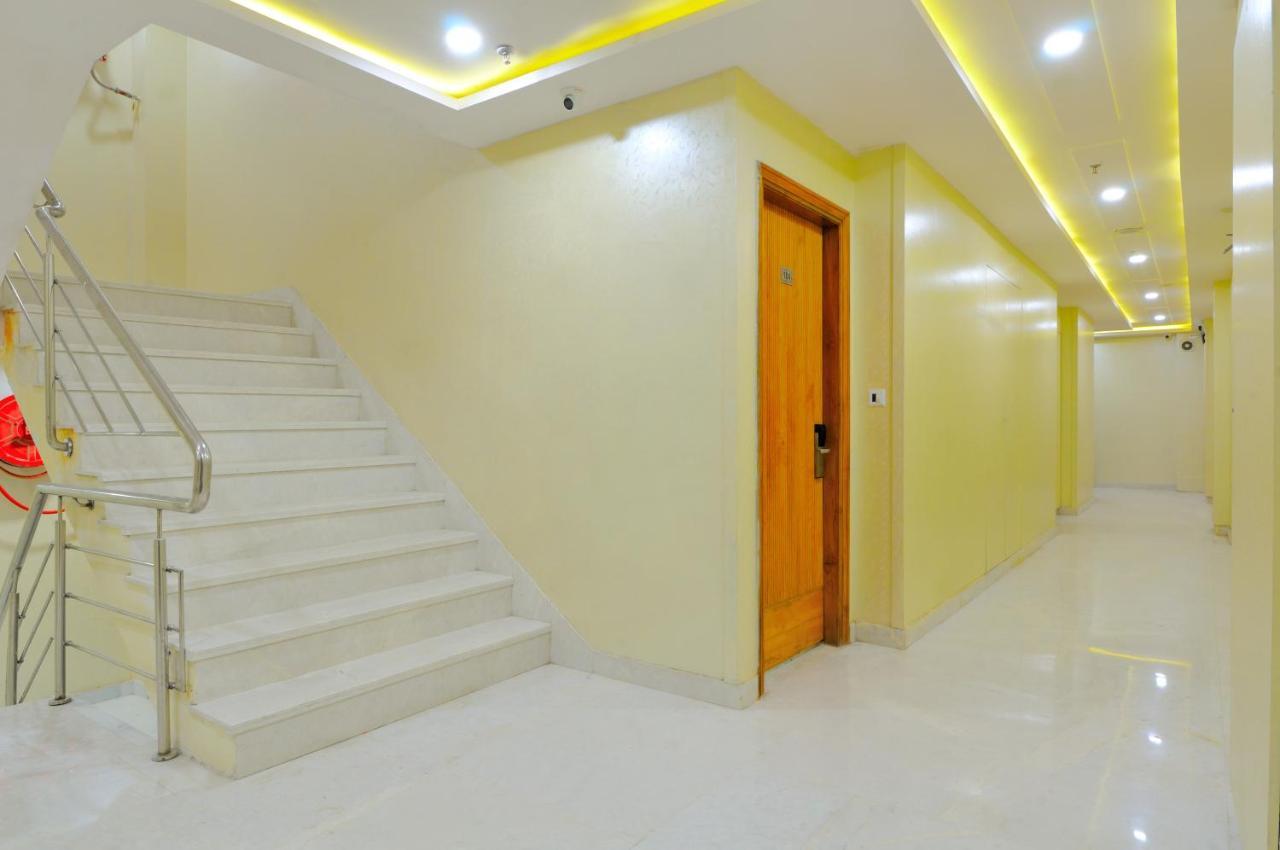 Worth Newly Bulit - Hotel New Delhi