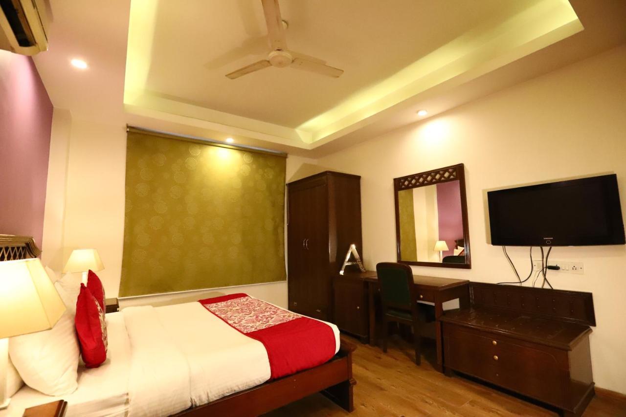 Ambica Palace Aiims - Couple Friendly Local Id Accepted Hotel New Delhi