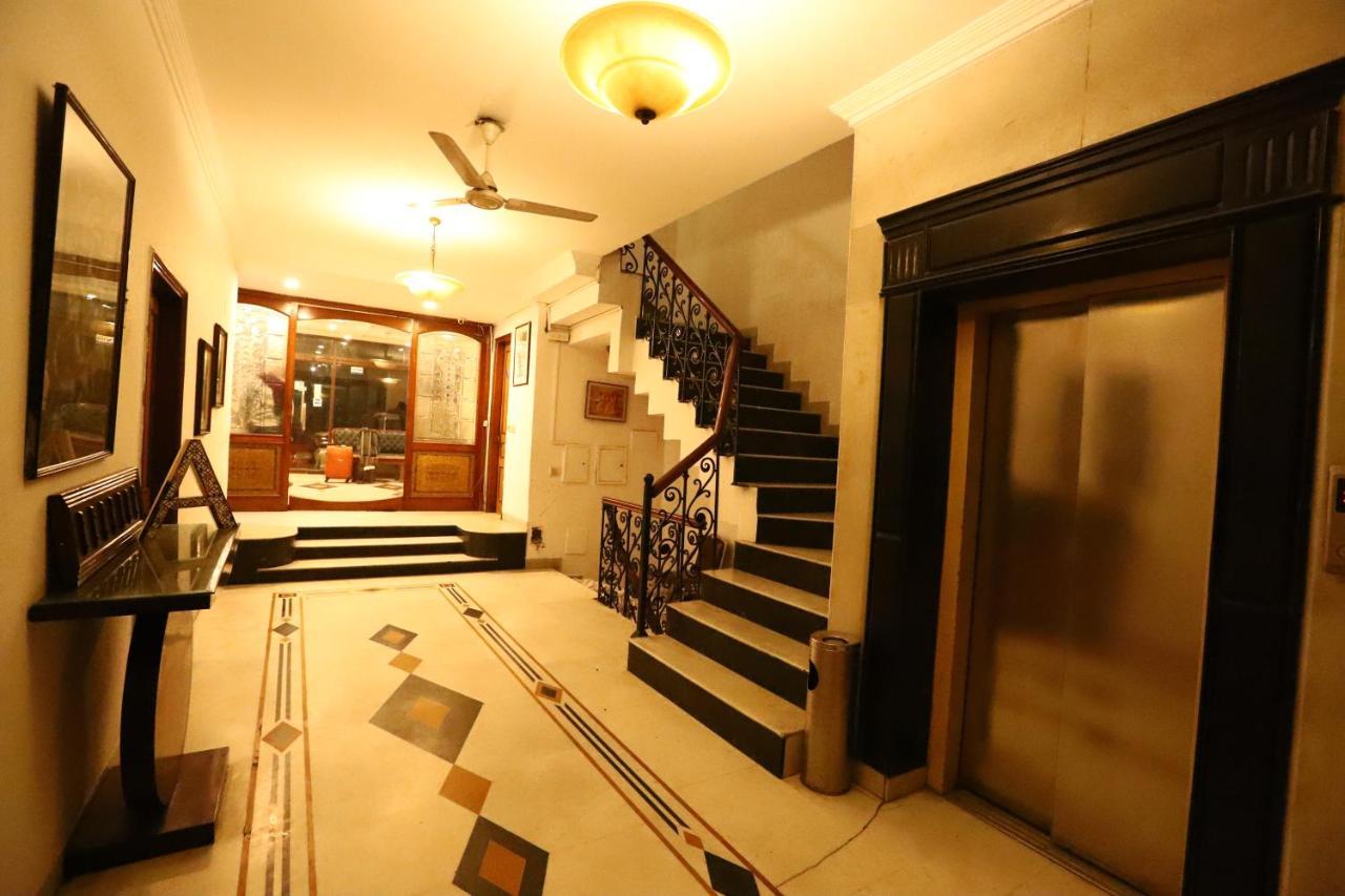 Hotel Ambica Palace Aiims - Couple Friendly Local Id Accepted