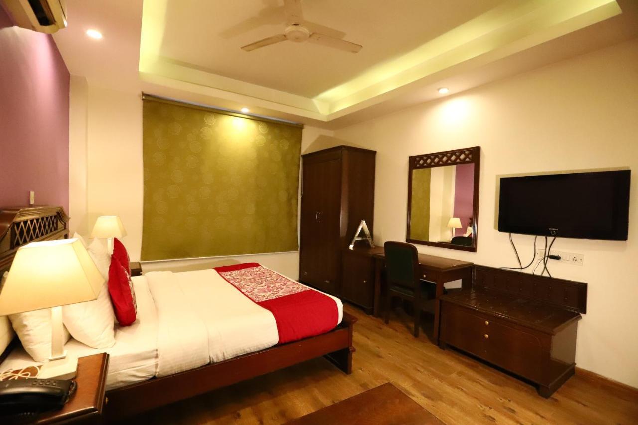 Hotel Ambica Palace Aiims - Couple Friendly Local Id Accepted New Delhi
