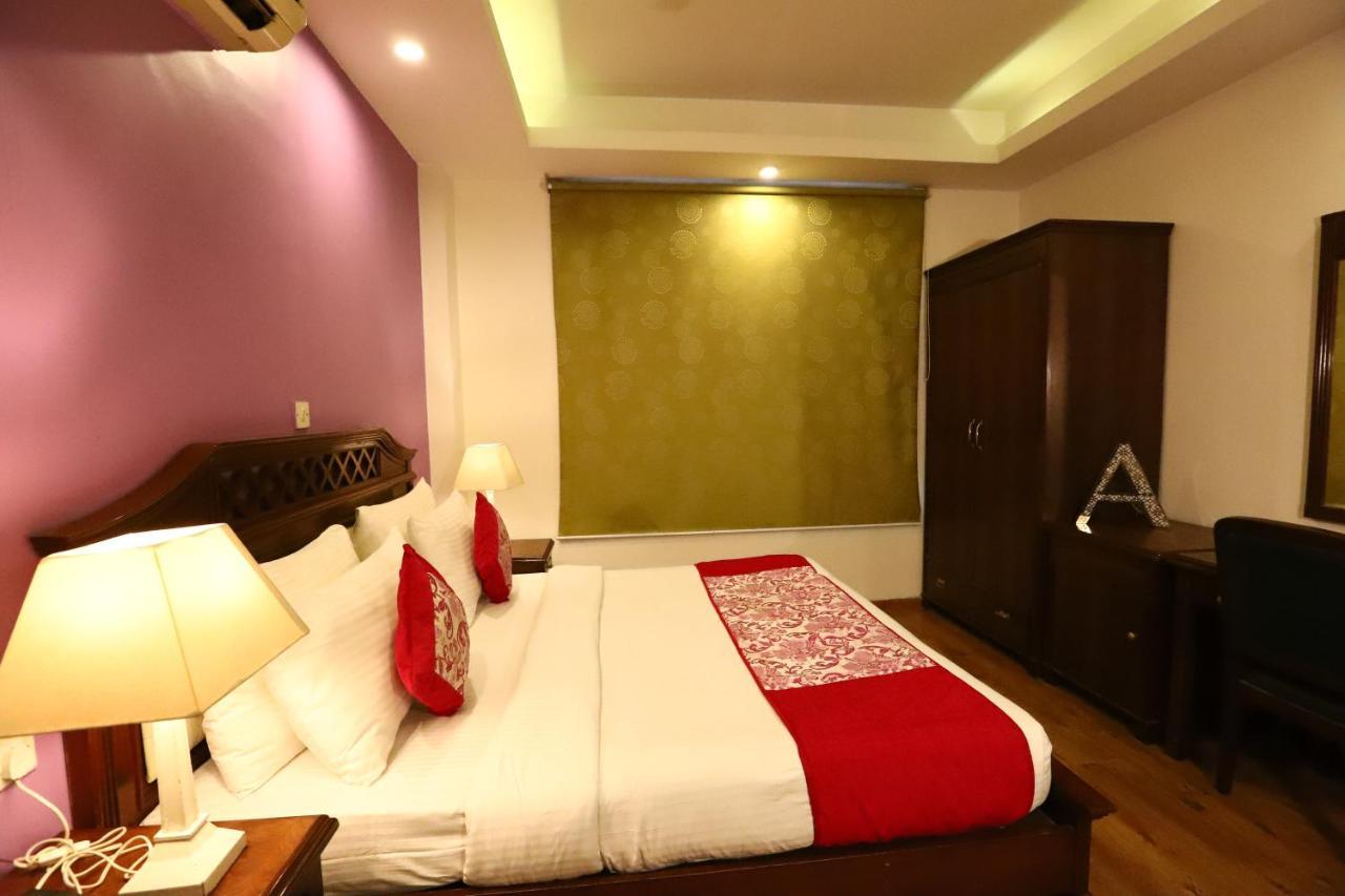 Hotel Ambica Palace Aiims - Couple Friendly Local Id Accepted 3*