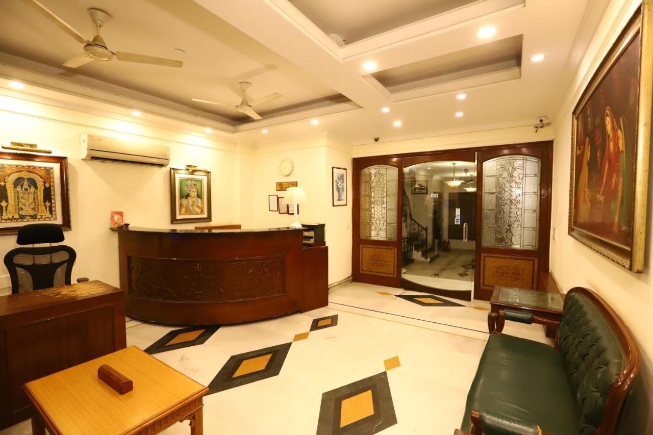 Ambica Palace Aiims - Couple Friendly Local Id Accepted