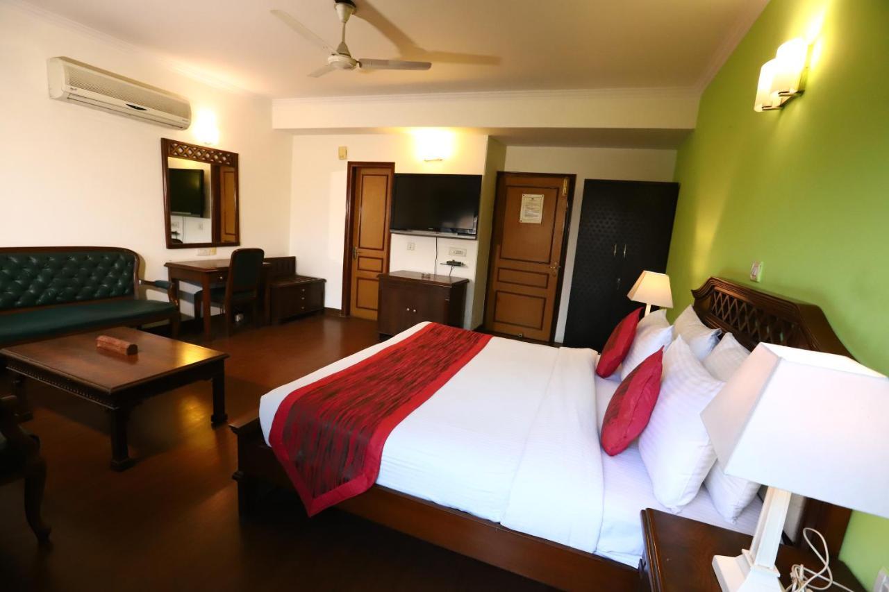 Hotel Ambica Palace Aiims - Couple Friendly Local Id Accepted 3*