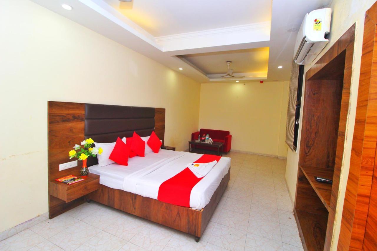 Hanuwant Hotel