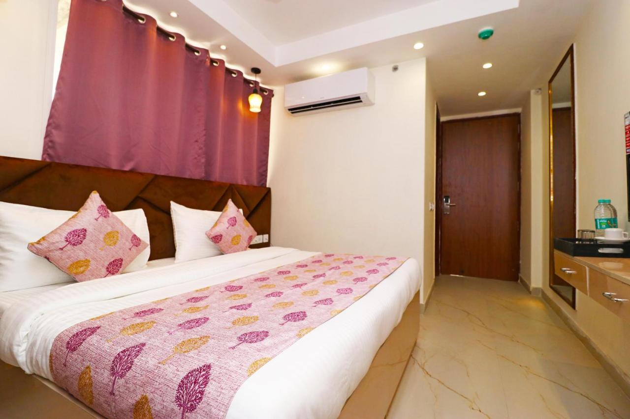 Hotel Leo Saffron - Corporate Pitampura 3*