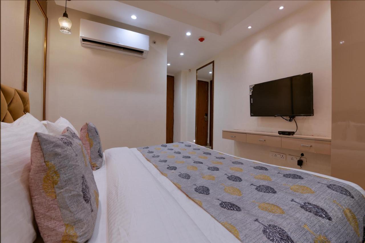 Leo Saffron - Corporate Pitampura Hotel