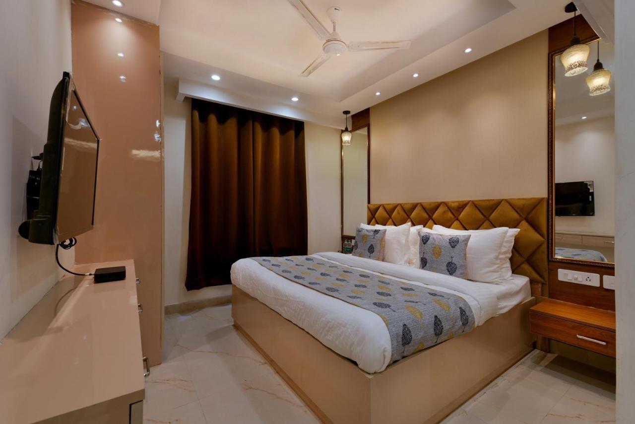 Hotel Leo Saffron - Corporate Pitampura 3*
