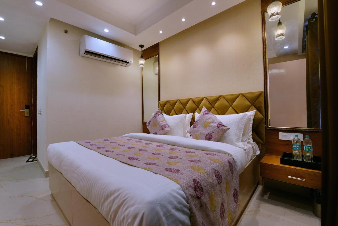 Leo Saffron - Corporate Pitampura Delhi (National Capital Territory of India)