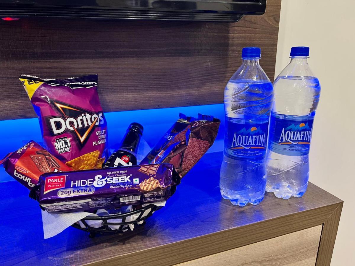 Apple & Suites, New Delhi