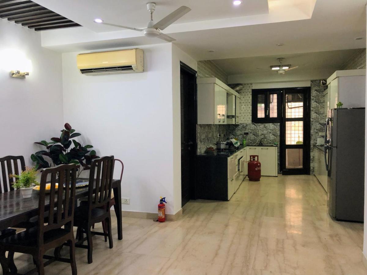 Bed & Breakfast Avatar Living @safdarjung Enclave New Delhi