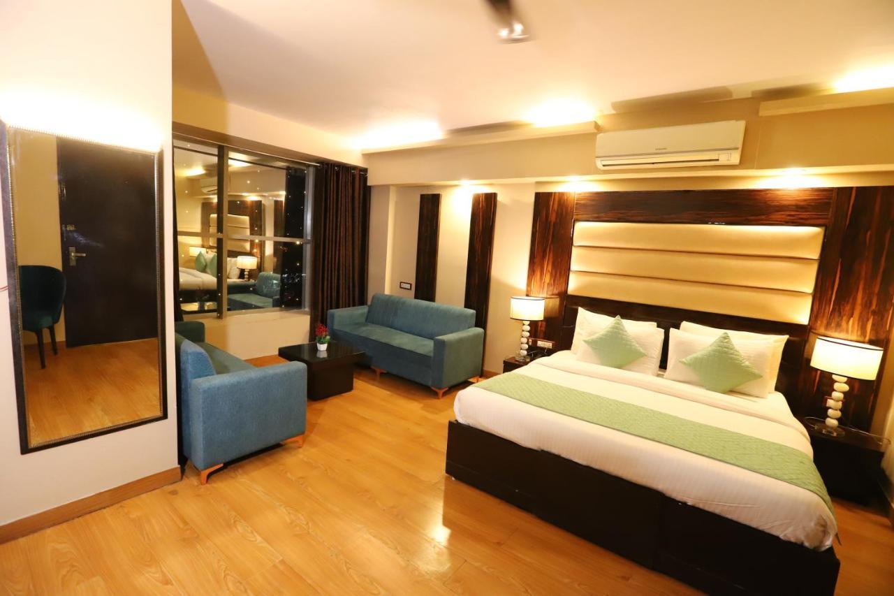 Palm Grand Naraina - Couple Friendly Local Ids Accepted New Delhi