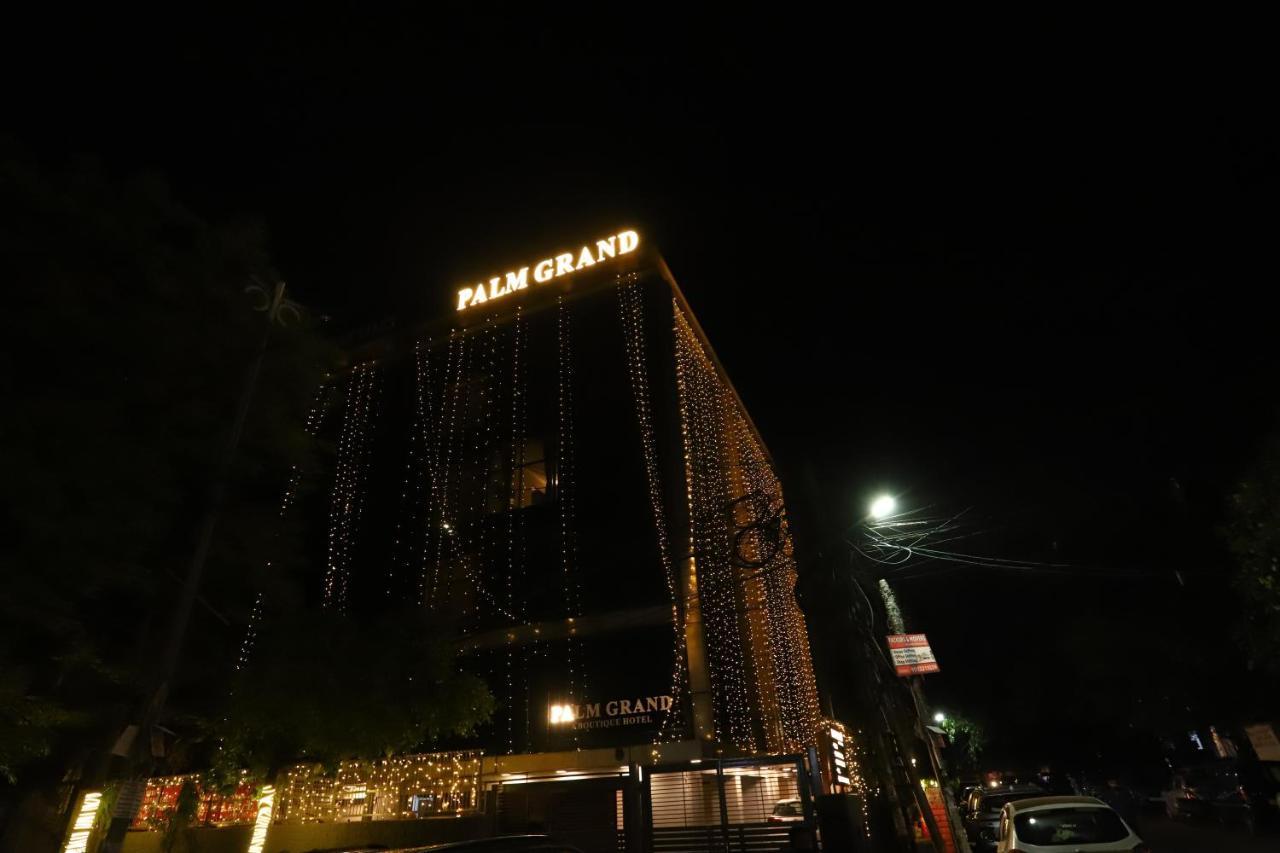 Palm Grand Naraina - Couple Friendly Local Ids Accepted 4* New Delhi