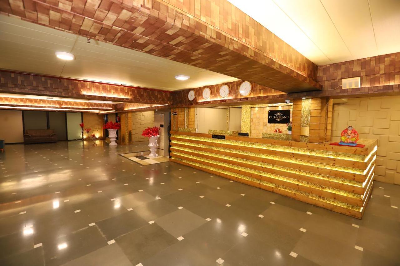 Palm Grand Naraina - Couple Friendly Local Ids Accepted 4*