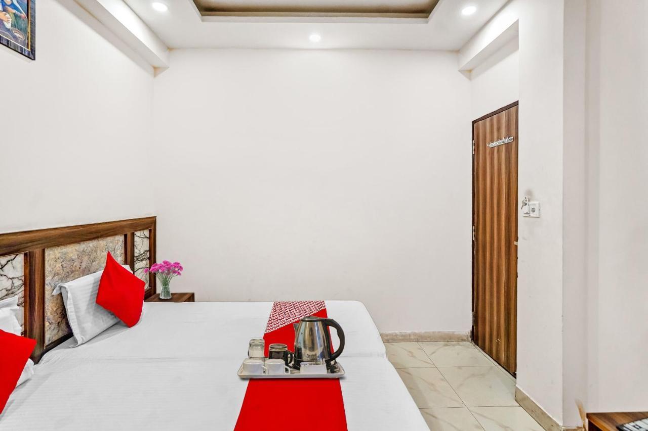 Oyo 88326 Cloud 9 Hotel
