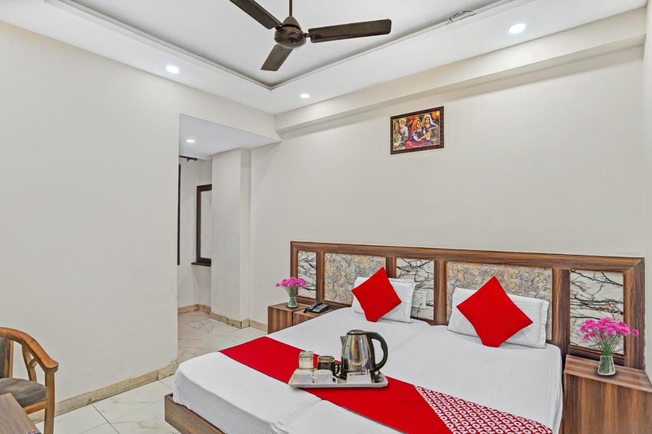 Oyo 88326 Cloud 9 Hotel 3*