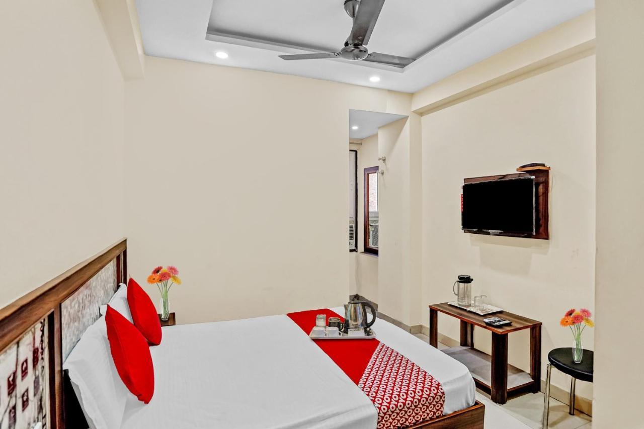 Oyo 88326 Cloud 9 Hotel