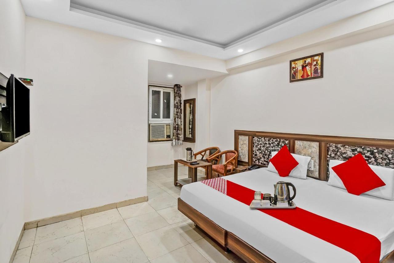Hotel Oyo 88326 Cloud 9 3*