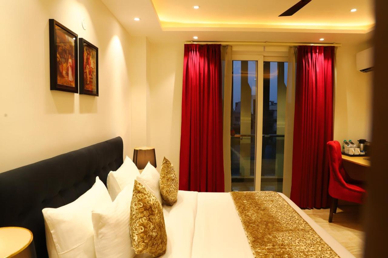 Malbork Rajouri Garden Delhi - Couple Friendly Local Ids Accepted Hotel 3*