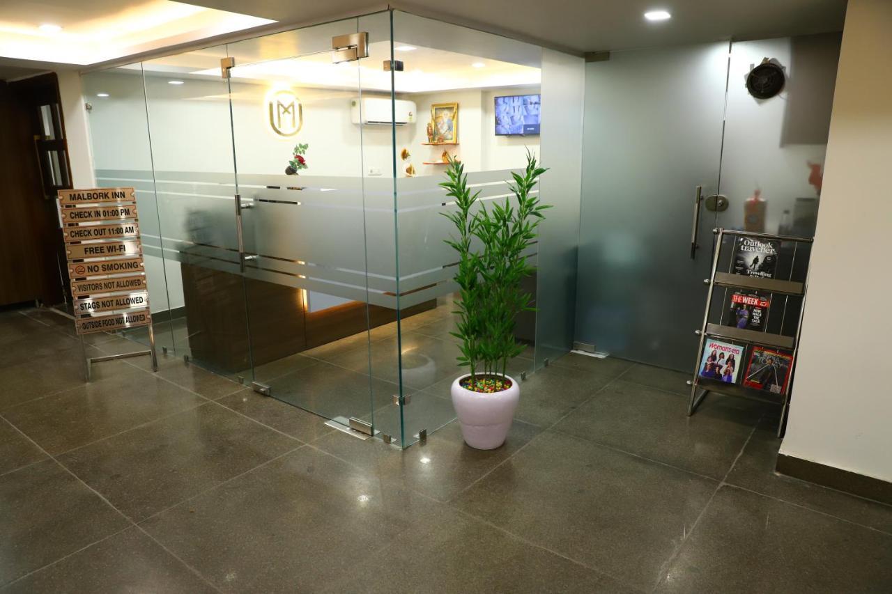 Hotel Malbork Rajouri Garden Delhi - Couple Friendly Local Ids Accepted
