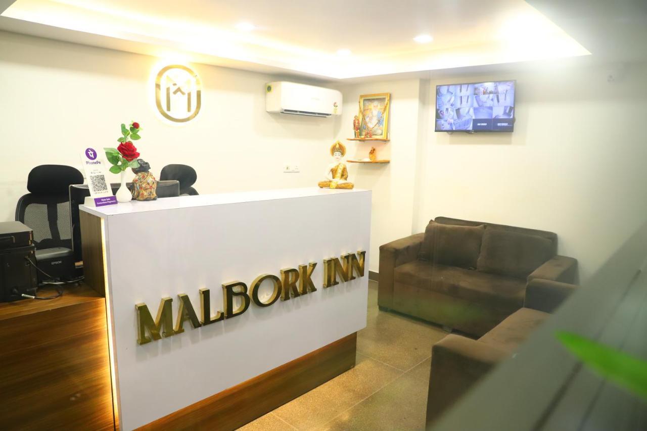Malbork Rajouri Garden Delhi - Couple Friendly Local Ids Accepted Hotel 3*