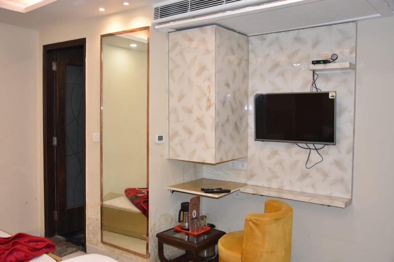 55 Hotel
