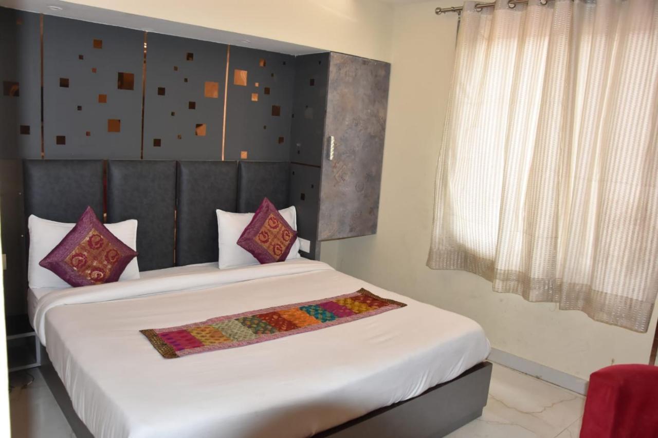 55 Hotel 3*