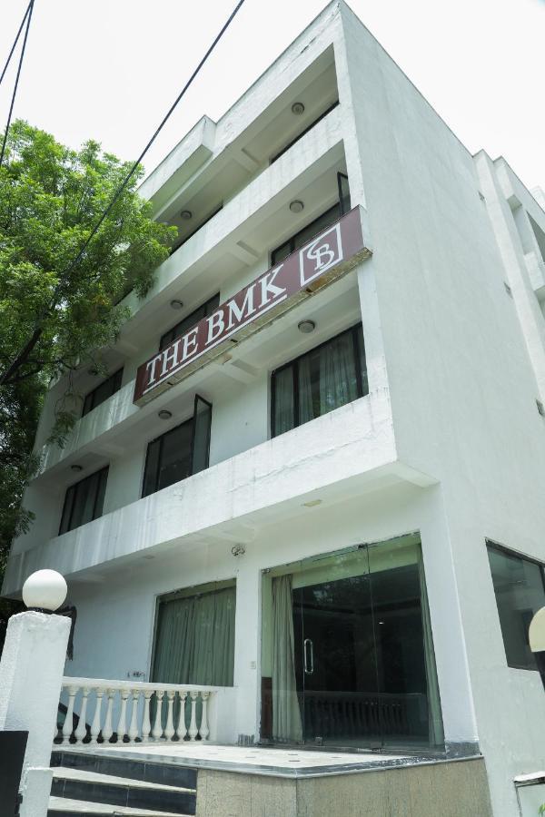 Hotel Scoovey The Bmk & Banquets Local Id Accepted New Delhi