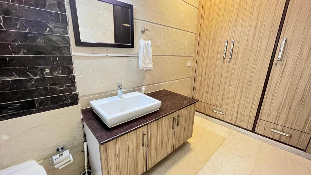 The Host Residency - Near Embassy Area, Hotel New Delhi