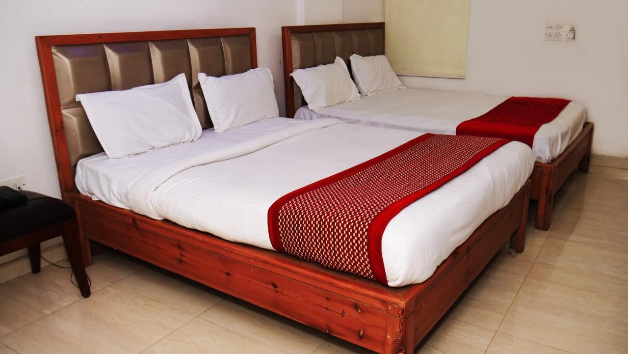 Aman Luxury Hotel 3*