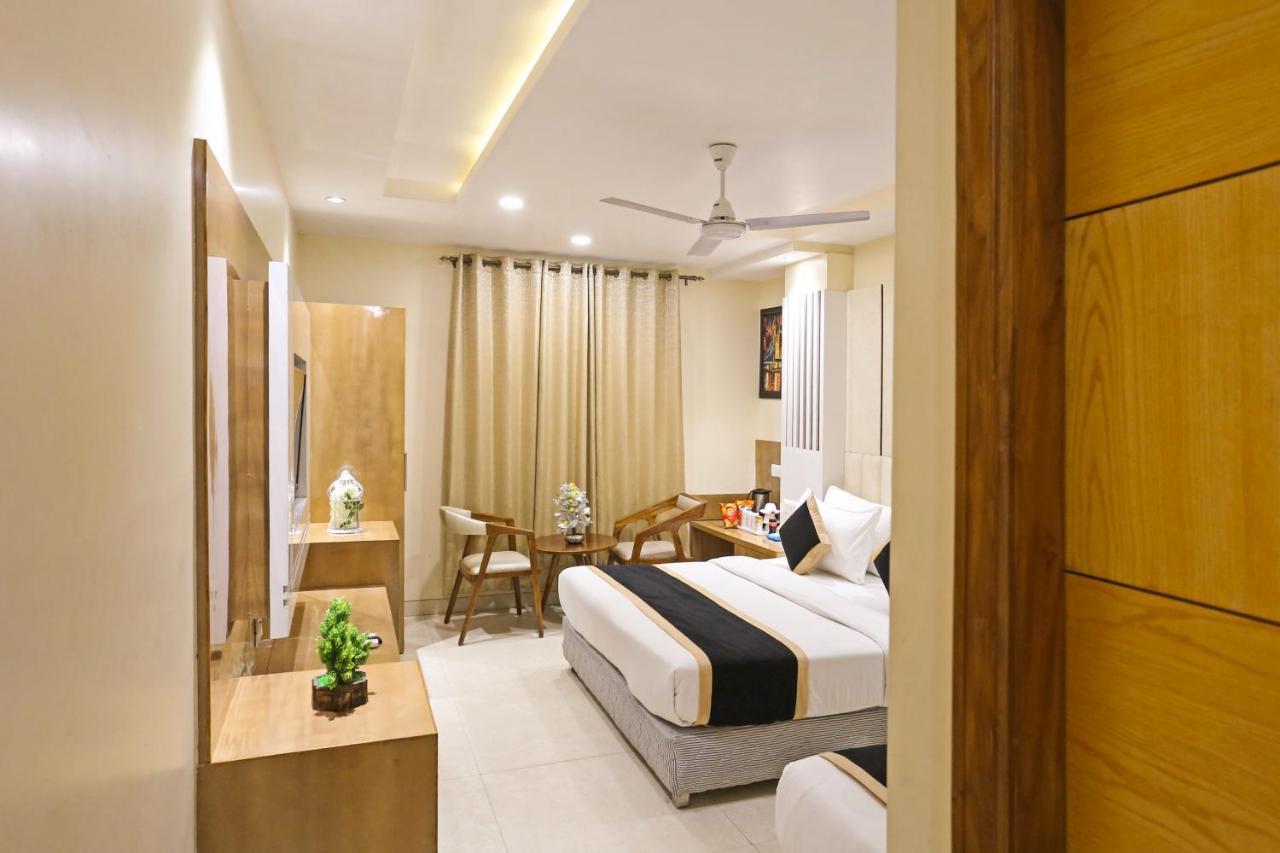 Worth Newly Bulit - 4* New Delhi