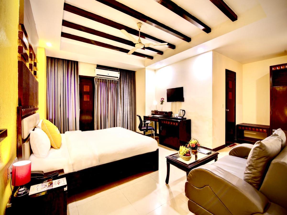 Casa de hóspedes Lime Gk-2 At Greater Kailash Metro South Delhi Nearby Saket Select Nova Deli