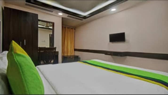 Bed & Breakfast R Deluxe 