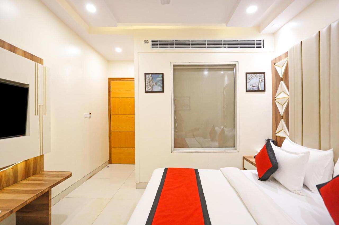 Frank Stay-newly Built Worth -2mins Walk From Rk Ashram Metro Satation Hotel New Delhi