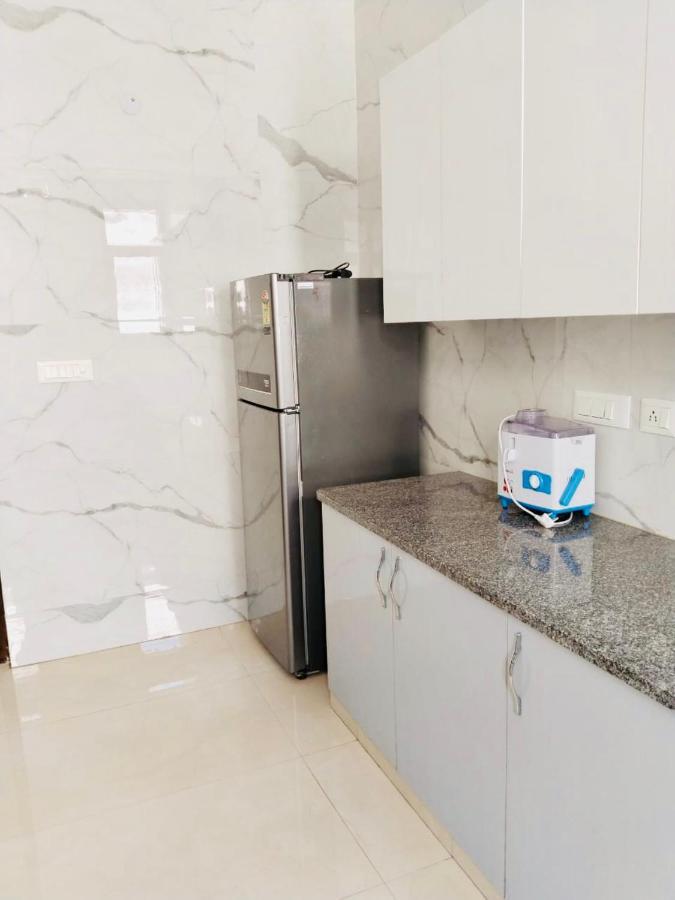 Fortune Service 2bhk,e28 Saket 2a Apartment New Delhi