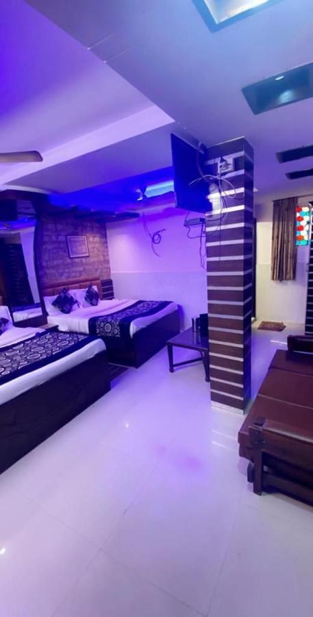 Roma Deluxe - Railway Station Hotel New Delhi