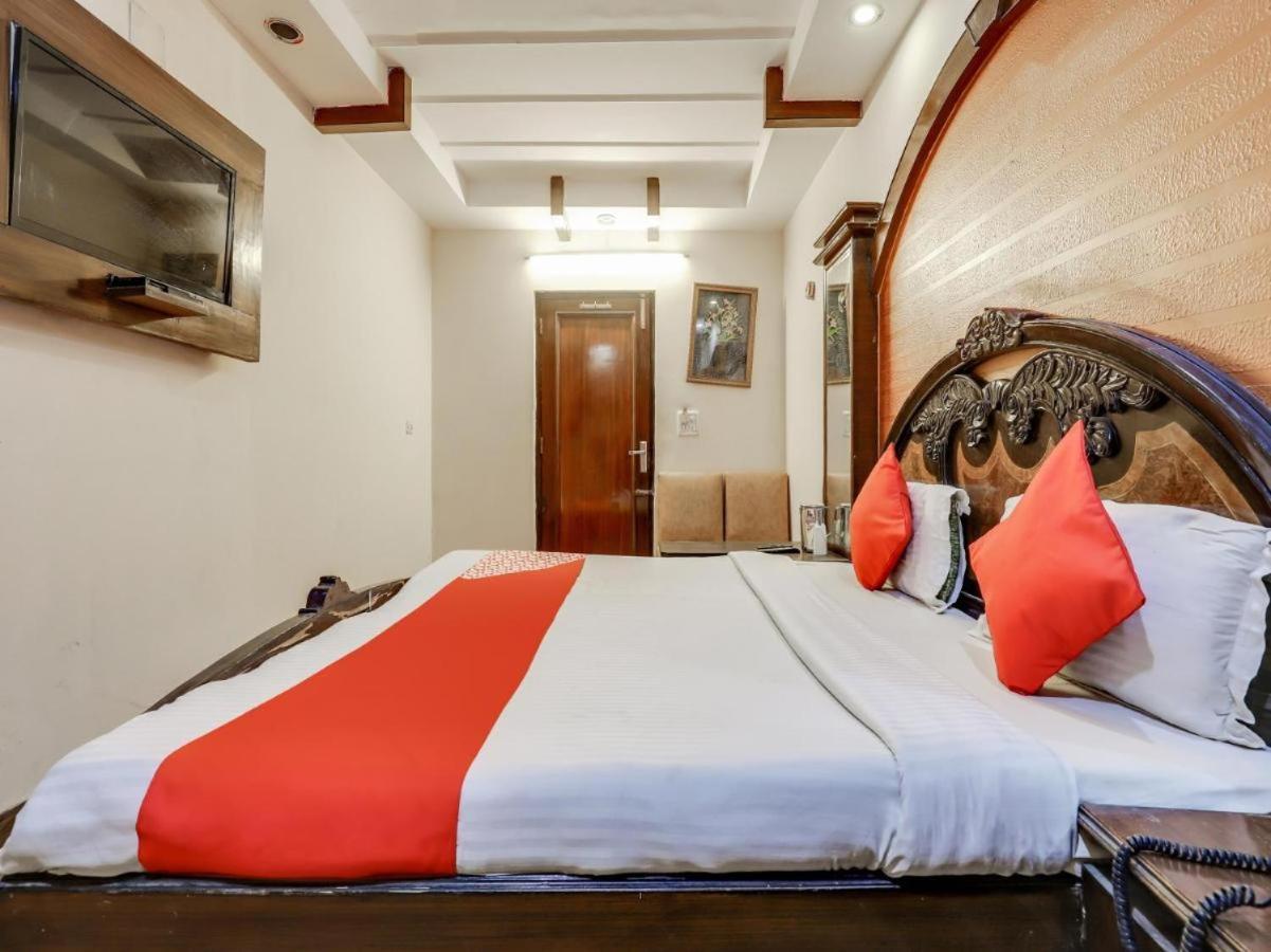 Roma Deluxe - Railway Station Hotel New Delhi