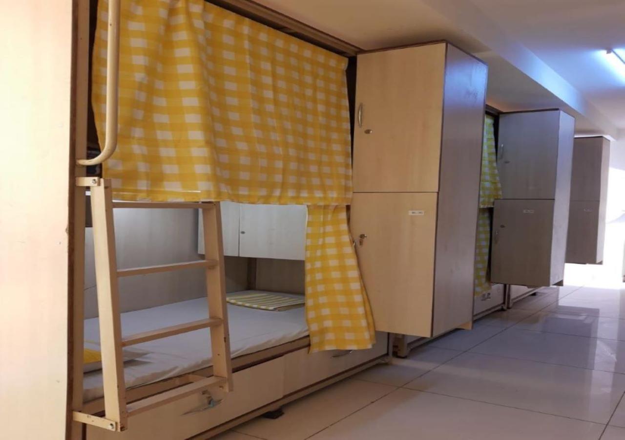 Hostel Abuzz Oxfordcaps Roopnagar Delhi New Delhi