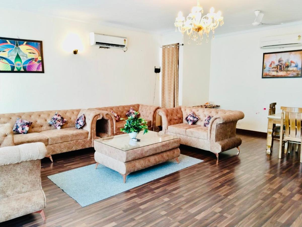 Fortune Service 2bhk,e28 Saket 2a