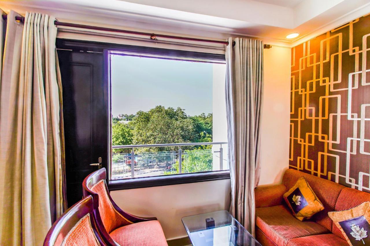 Hotel Fabhotel Signature Plaza 3*