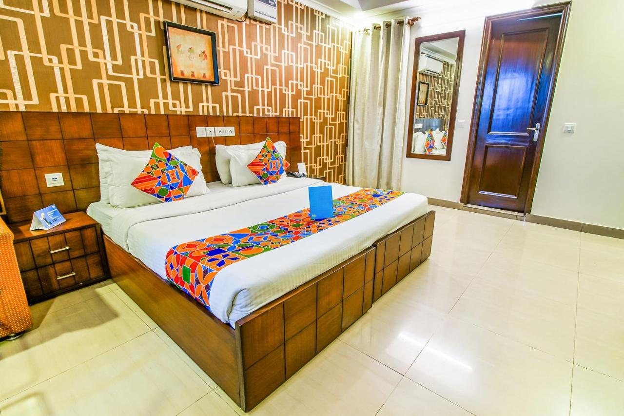 Hotel Fabhotel Signature Plaza