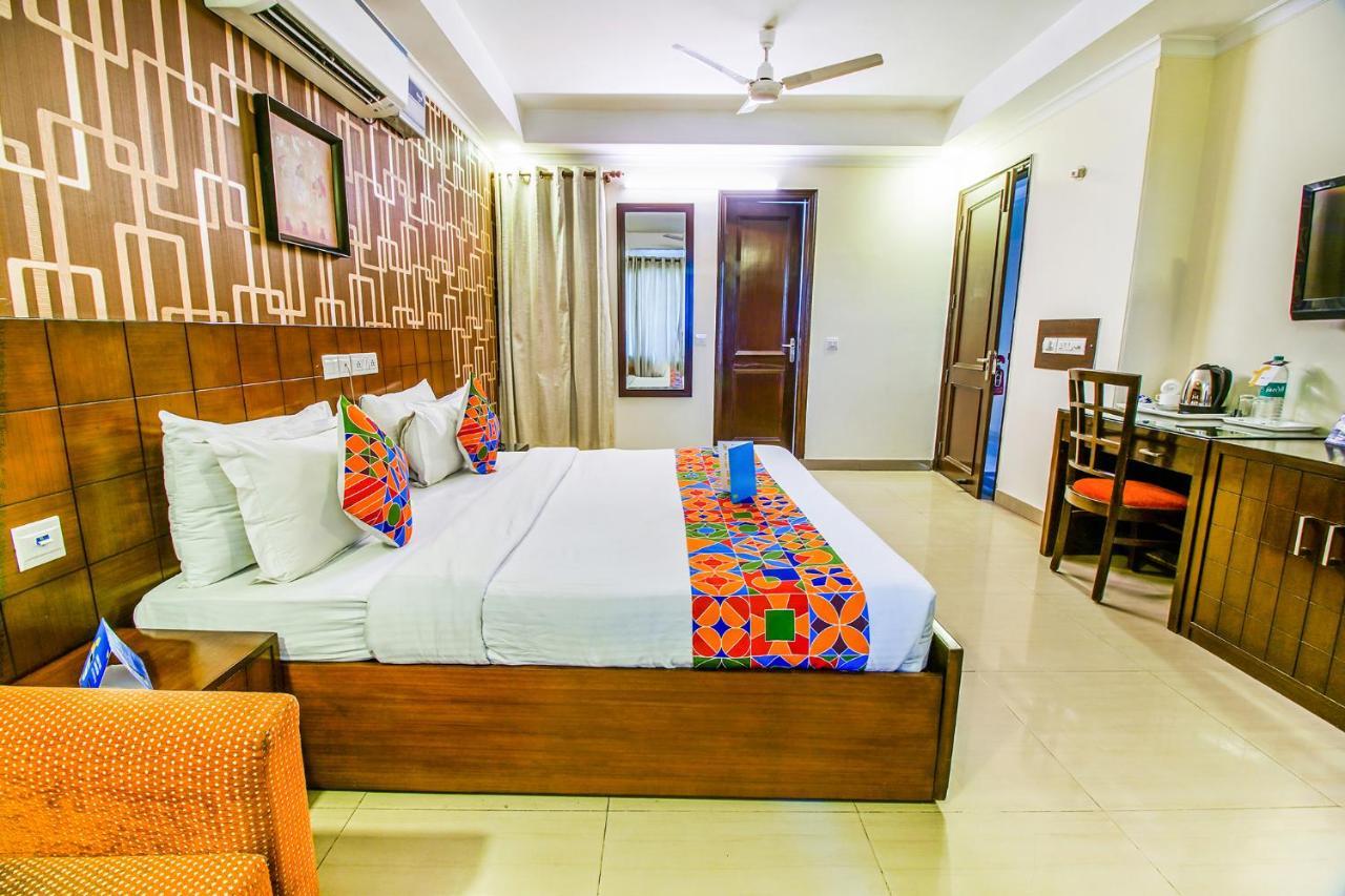 Fabhotel Signature Plaza 3*