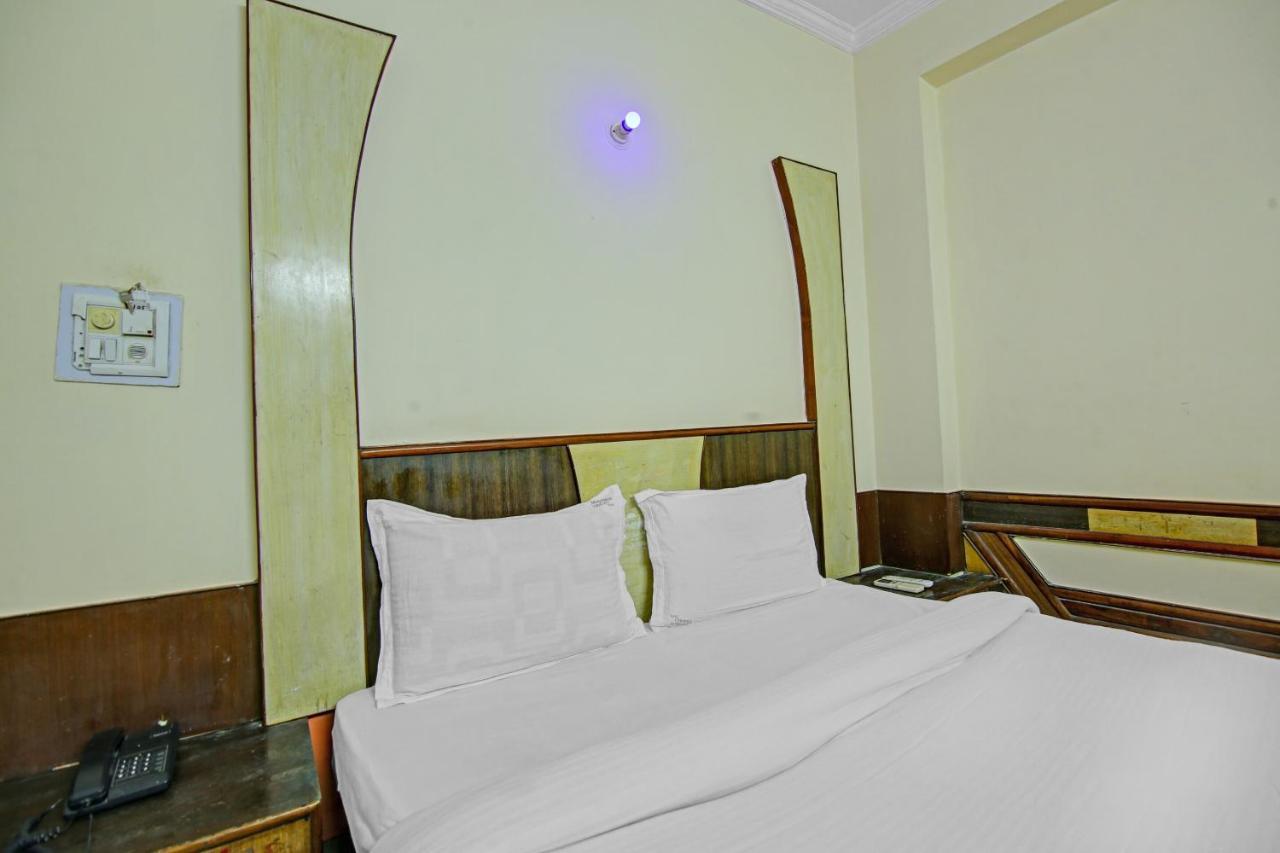 Collection O 84003 Chopra International Hotel