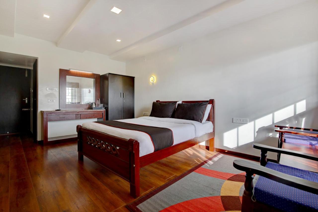 Collection O 75908 Garg Trade Centre Sector 11 Hotel 3*