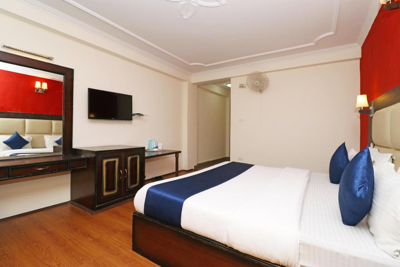 Hotel Vanson - Near Connaught Place 3*