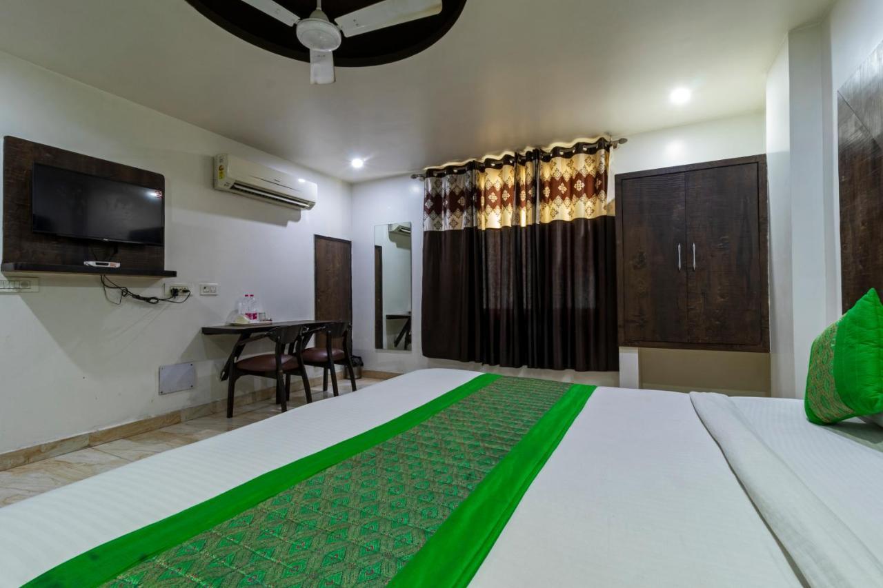 The Dx Near Igi Airport Delhi Hotel Nova Deli