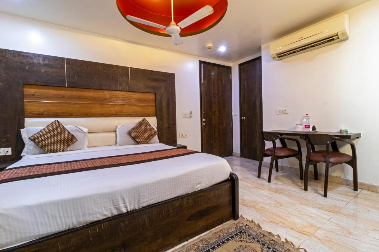 Hotel The Dx Near Igi Airport Delhi