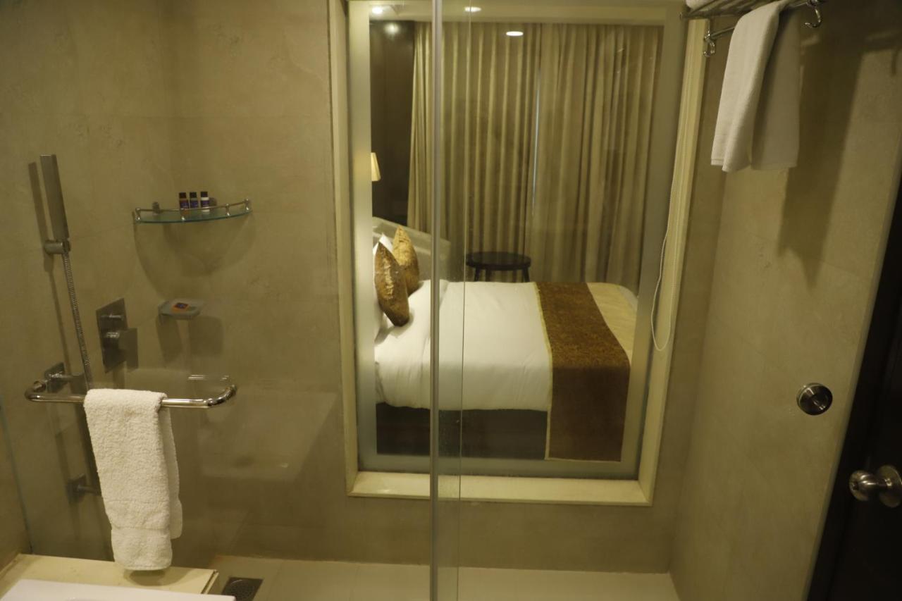 Udman Chhattarpur