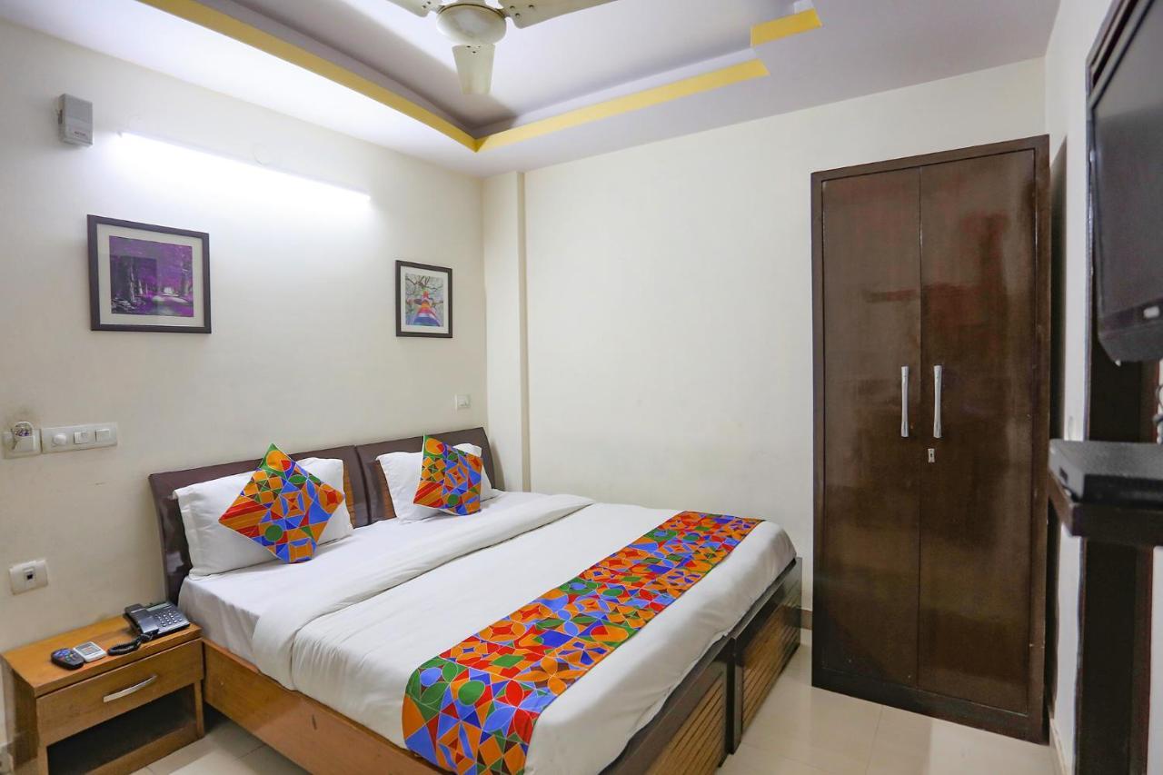 The Paradise Near Apollo Hospital Hotel 3*