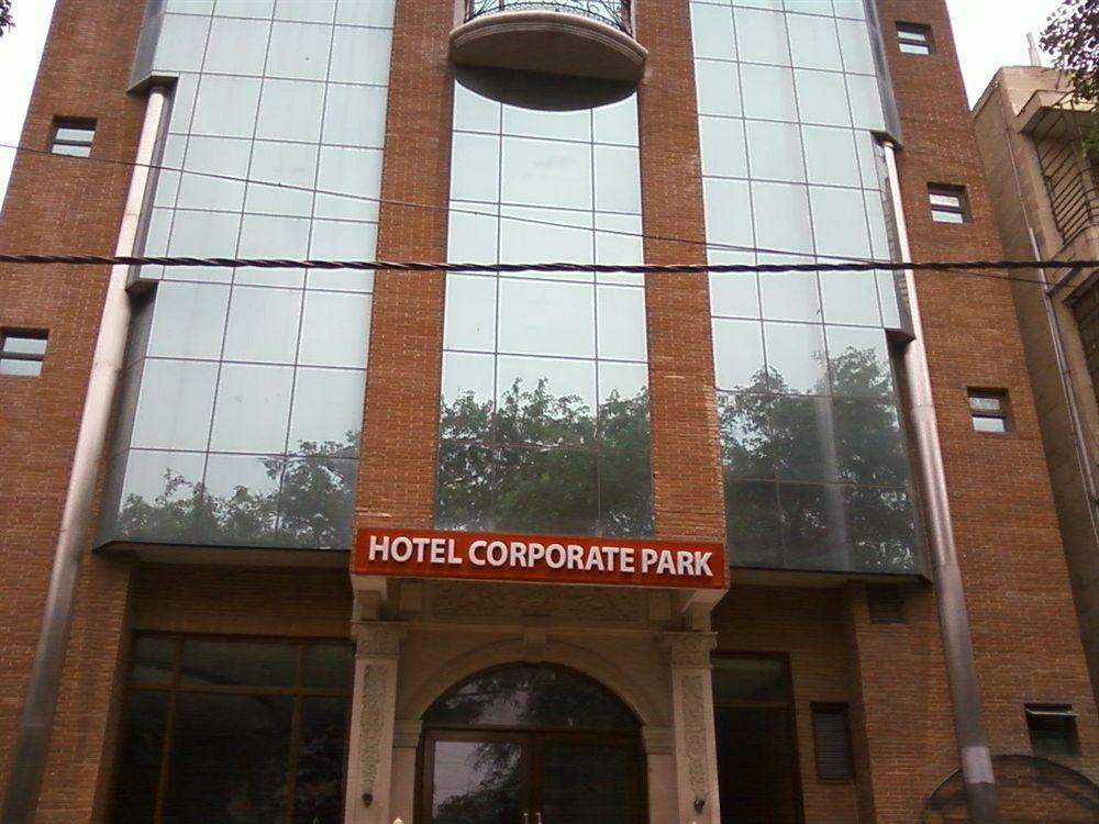 Hotel Treebo Corporate Park 3*