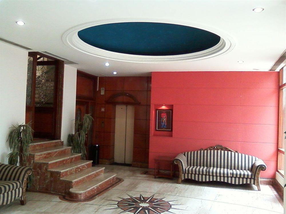 Treebo Corporate Park 3* Nova Deli